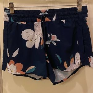Navy Athleta floral print shorts